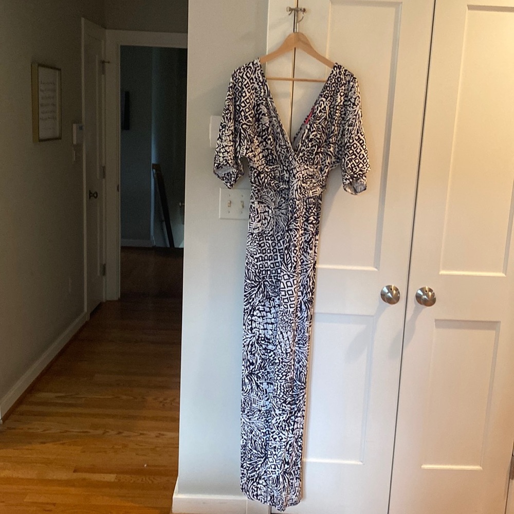 Lilly Pulitzer maxi dress. Never worn.